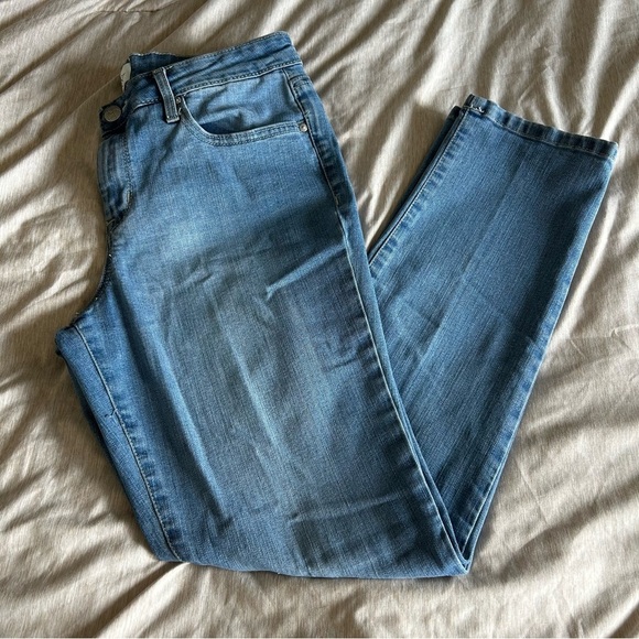 Jessica Simpson Light Blue Straight Leg Denim Jeans - Picture 1 of 7